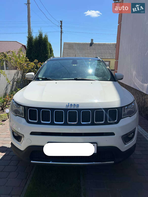 Внедорожник / Кроссовер Jeep Compass 2017 в Дубно