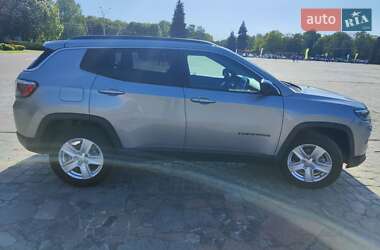 Позашляховик / Кросовер Jeep Compass 2022 в 