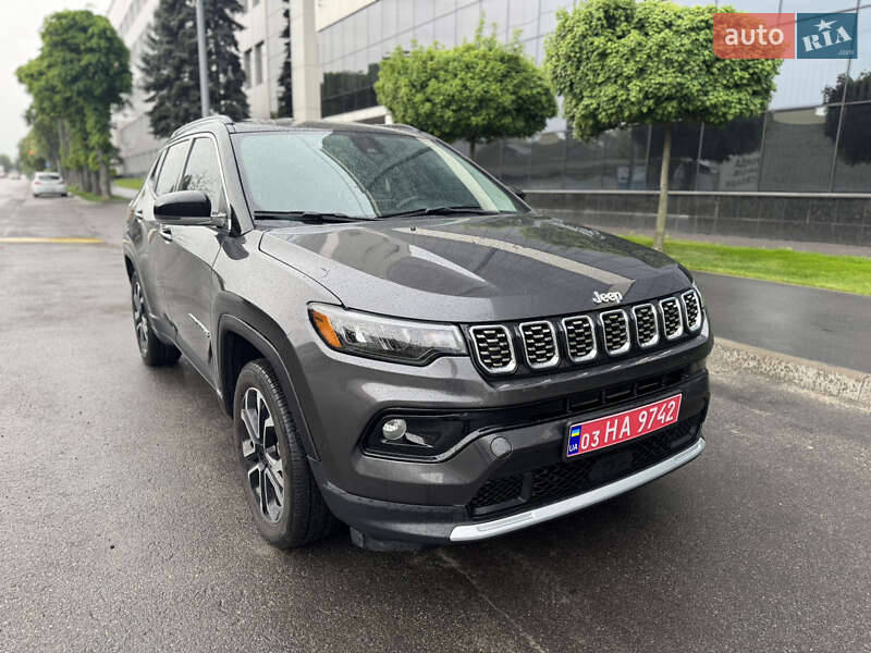 Внедорожник / Кроссовер Jeep Compass 2022 в 