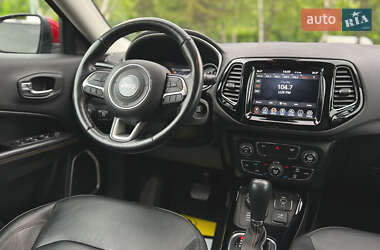 Внедорожник / Кроссовер Jeep Compass 2019 в 