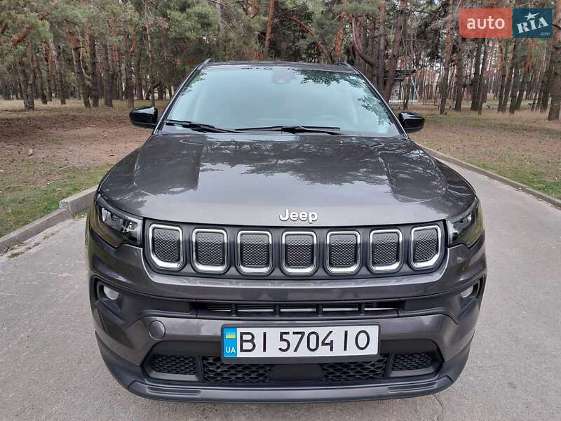 Внедорожник / Кроссовер Jeep Compass 2022 в 