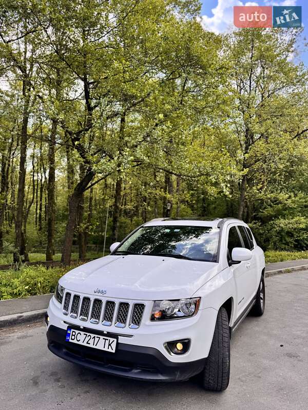 Внедорожник / Кроссовер Jeep Compass 2016 в Ивано-Франковске