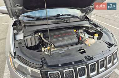 Внедорожник / Кроссовер Jeep Compass 2020 в 
