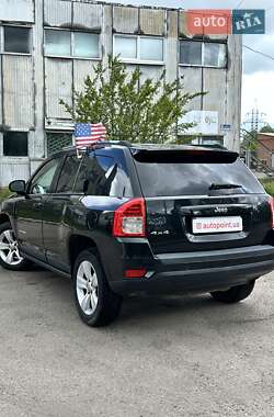 Внедорожник / Кроссовер Jeep Compass 2011 в 