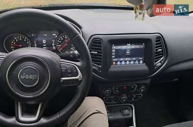 Позашляховик / Кросовер Jeep Compass 2017 в 