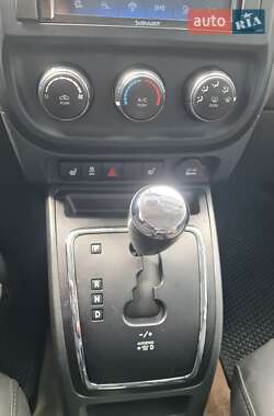 Позашляховик / Кросовер Jeep Compass 2013 в 