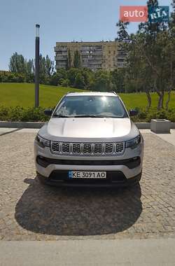 Позашляховик / Кросовер Jeep Compass 2021 в 