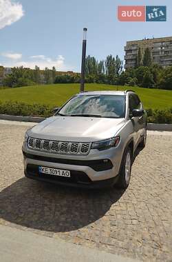 Позашляховик / Кросовер Jeep Compass 2021 в 