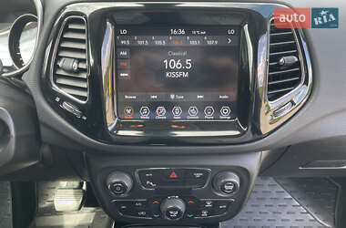 Внедорожник / Кроссовер Jeep Compass 2020 в 