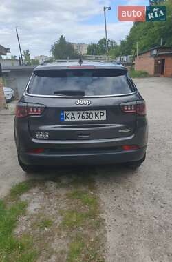 Позашляховик / Кросовер Jeep Compass 2017 в 