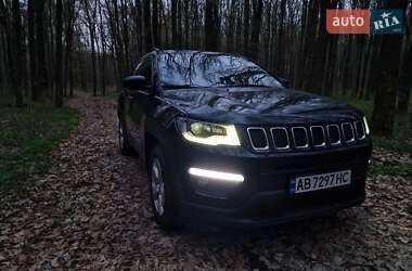 Внедорожник / Кроссовер Jeep Compass 2017 в Виннице