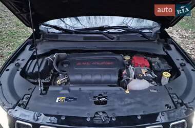 Внедорожник / Кроссовер Jeep Compass 2017 в 