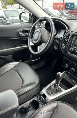 Внедорожник / Кроссовер Jeep Compass 2018 в 