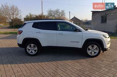 Позашляховик / Кросовер Jeep Compass 2022 в 