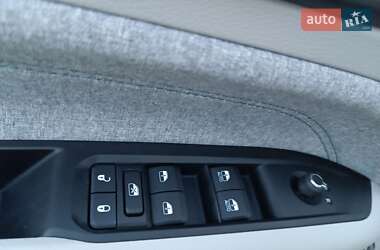 Позашляховик / Кросовер Jeep Compass 2022 в 