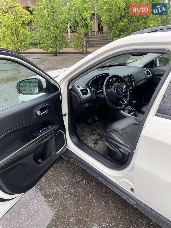 Внедорожник / Кроссовер Jeep Compass 2017 в Харькове