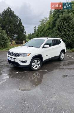 Внедорожник / Кроссовер Jeep Compass 2017 в 