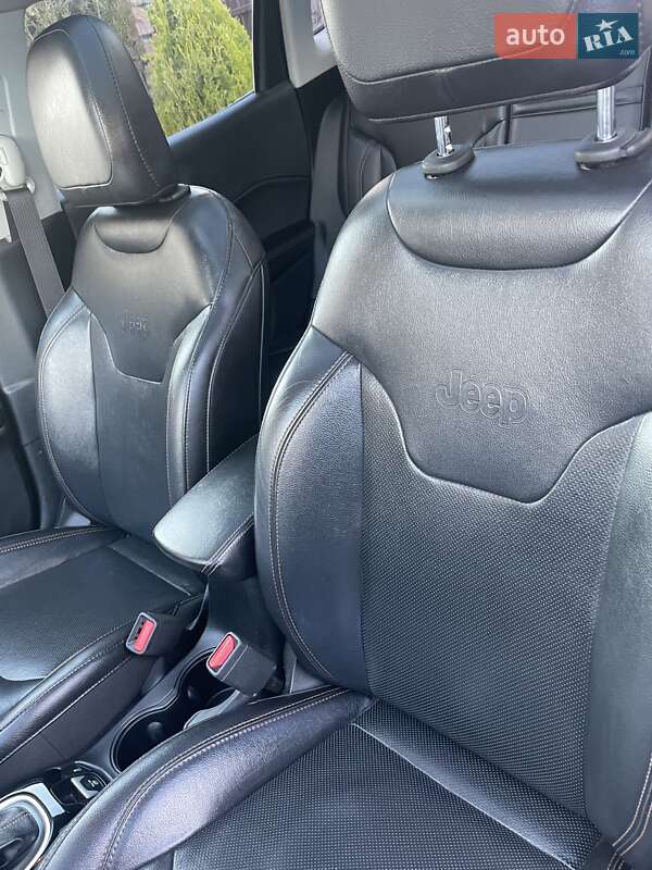 Внедорожник / Кроссовер Jeep Compass 2017 в Овруче