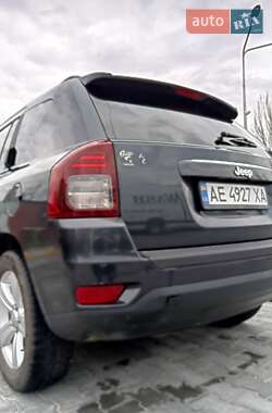 Внедорожник / Кроссовер Jeep Compass 2013 в Кривом Роге