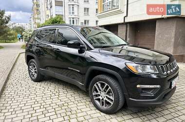 Внедорожник / Кроссовер Jeep Compass 2020 в 