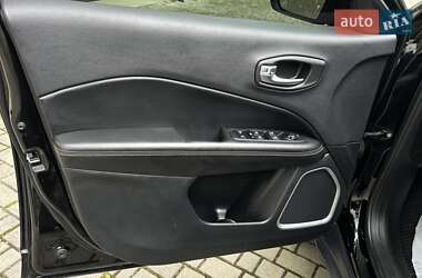 Внедорожник / Кроссовер Jeep Compass 2020 в 
