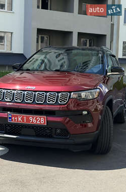 Внедорожник / Кроссовер Jeep Compass 2022 в 