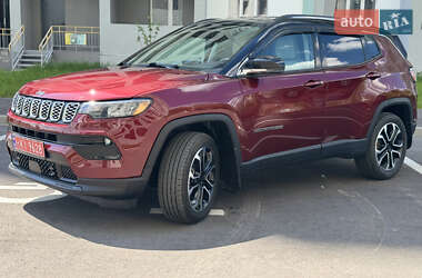 Внедорожник / Кроссовер Jeep Compass 2022 в 