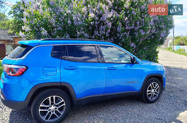 Внедорожник / Кроссовер Jeep Compass 2017 в 