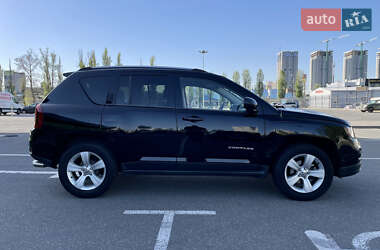 Внедорожник / Кроссовер Jeep Compass 2014 в 