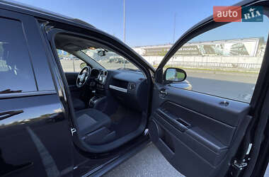 Внедорожник / Кроссовер Jeep Compass 2014 в 
