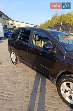 Внедорожник / Кроссовер Jeep Compass 2013 в 