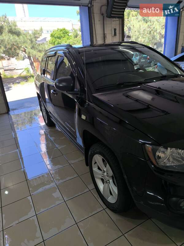 Позашляховик / Кросовер Jeep Compass 2016 в Запоріжжі