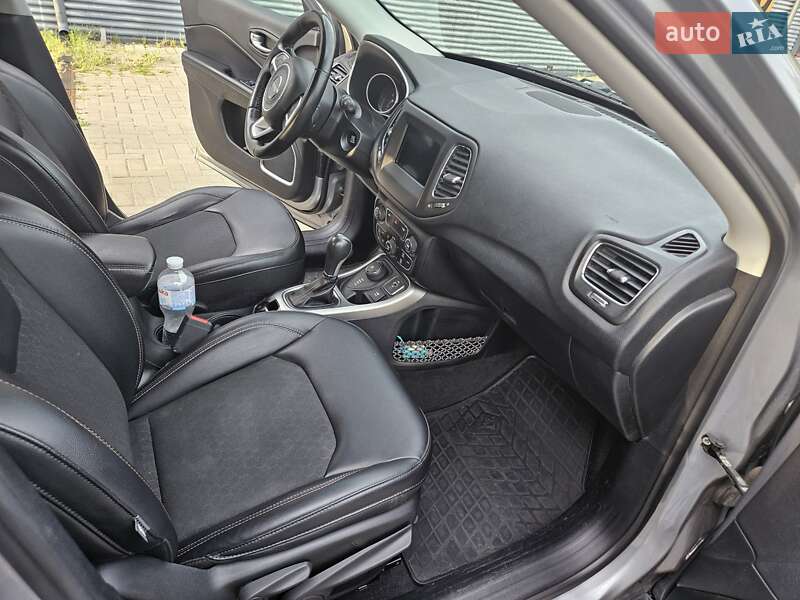 Внедорожник / Кроссовер Jeep Compass 2017 в Харькове