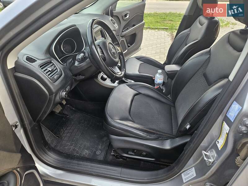 Внедорожник / Кроссовер Jeep Compass 2017 в Харькове