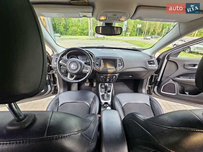 Внедорожник / Кроссовер Jeep Compass 2017 в Харькове