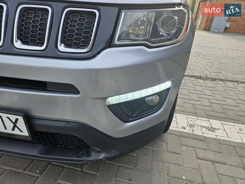 Внедорожник / Кроссовер Jeep Compass 2017 в Харькове