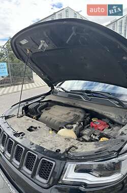 Внедорожник / Кроссовер Jeep Compass 2019 в 