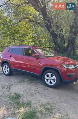 Внедорожник / Кроссовер Jeep Compass 2018 в 
