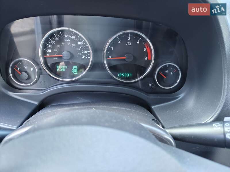 Позашляховик / Кросовер Jeep Compass 2011 в Чернівцях