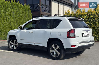 Внедорожник / Кроссовер Jeep Compass 2015 в 