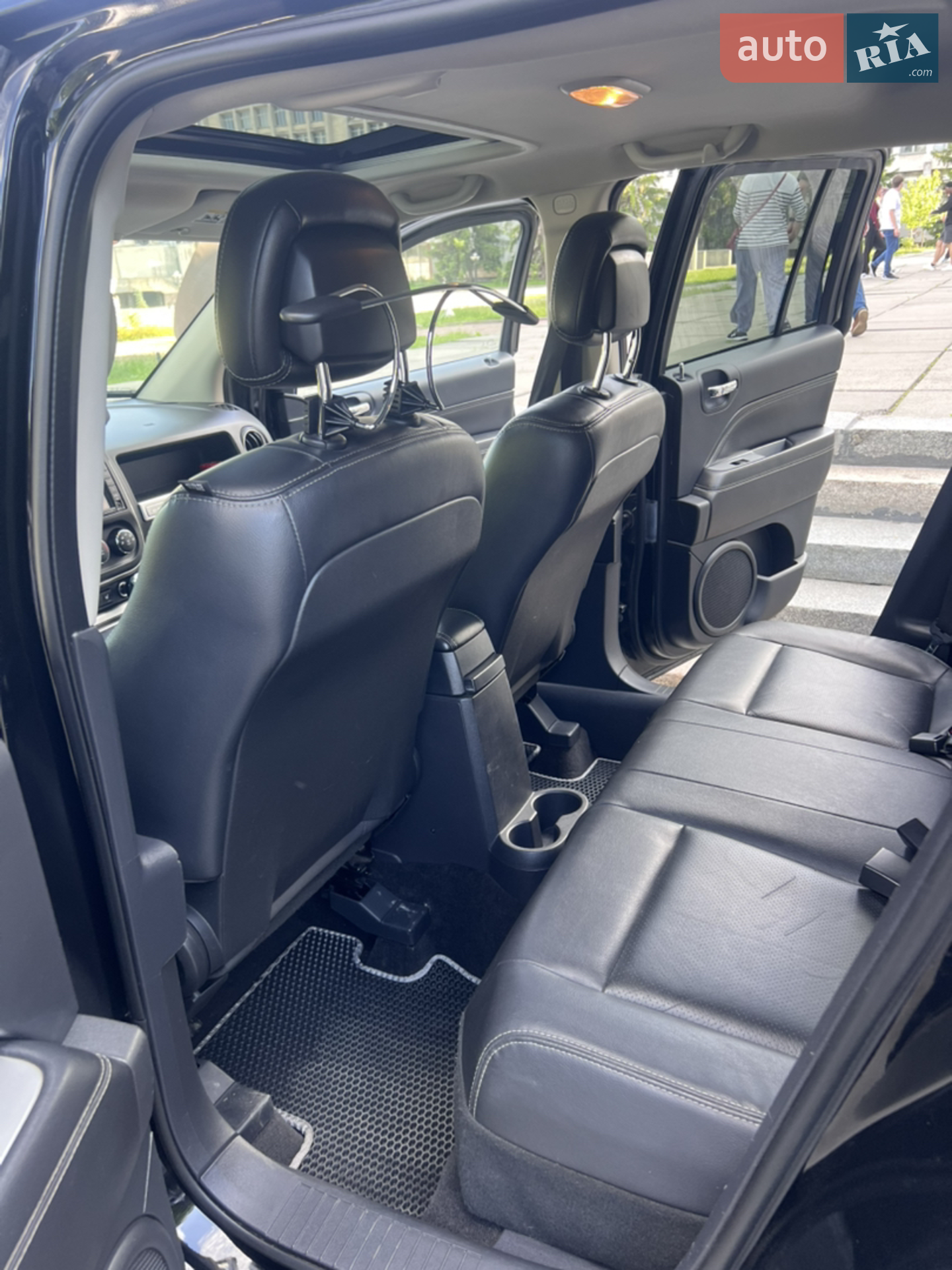 2014 Jeep Compass - мініатюра 9