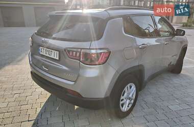 Внедорожник / Кроссовер Jeep Compass 2018 в 