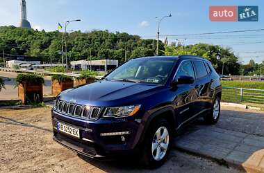 Внедорожник / Кроссовер Jeep Compass 2018 в 