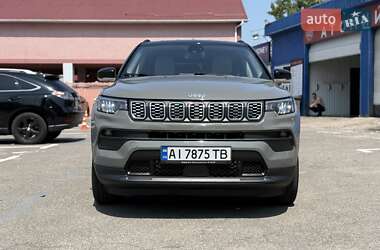 Позашляховик / Кросовер Jeep Compass 2022 в 