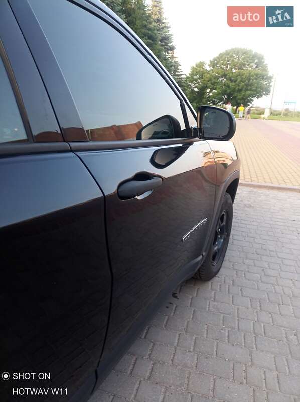 Внедорожник / Кроссовер Jeep Compass 2017 в Киеве