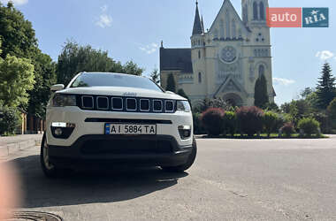 Внедорожник / Кроссовер Jeep Compass 2019 в 