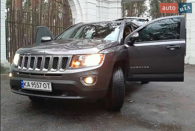 Позашляховик / Кросовер Jeep Compass 2015 в Львові