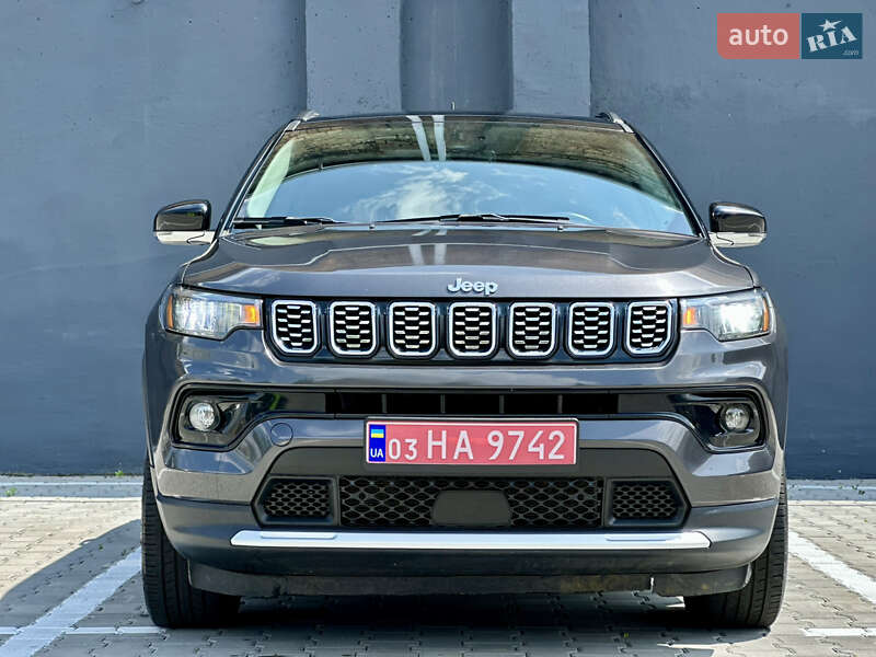 Внедорожник / Кроссовер Jeep Compass 2022 в Киеве