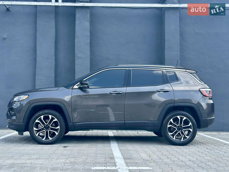 Внедорожник / Кроссовер Jeep Compass 2022 в Киеве