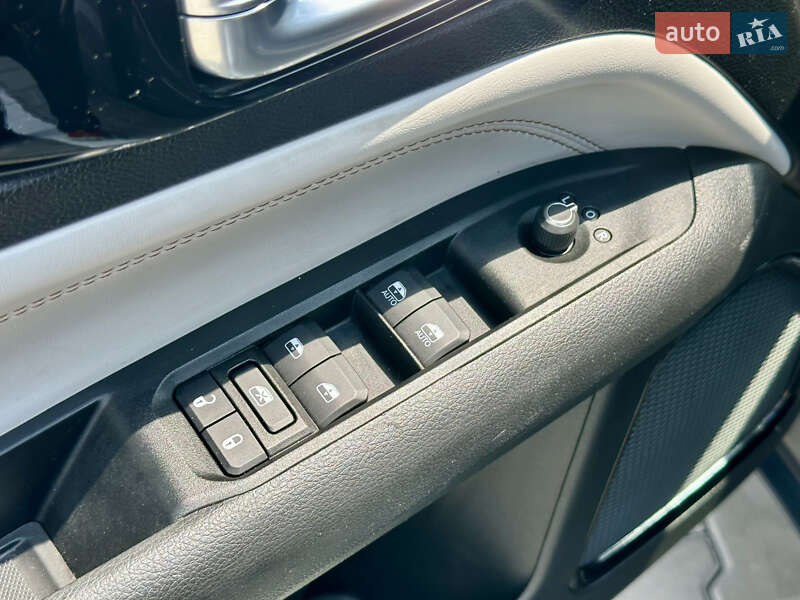 Внедорожник / Кроссовер Jeep Compass 2022 в Киеве